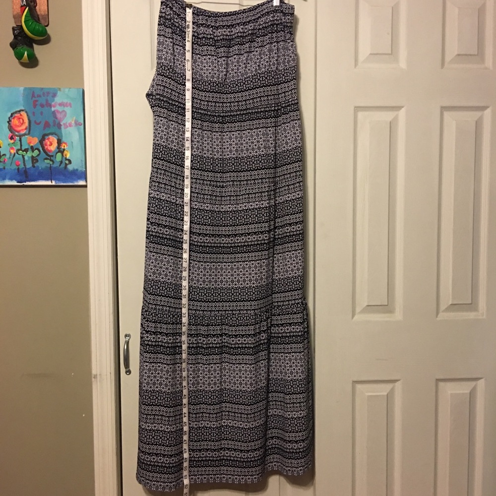 New York and Company maxi dress
